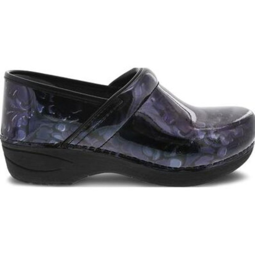 Dansko 2.0 XP Size 38 (US 7.5) Floral Patent Leather Filigree Purple Nurse Clogs